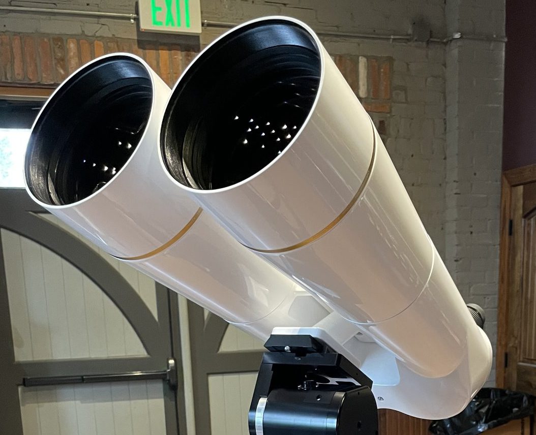 200mm refractor best sale